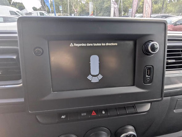 RENAULT Master Fg F3500 L2H3 2.3 dCi 135ch Grand Confort E6 16241.67€ ht - Miniature 15