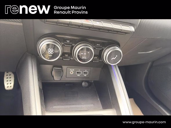 RENAULT Clio 1.6 E-Tech hybride 145ch Engineered - Miniature 23