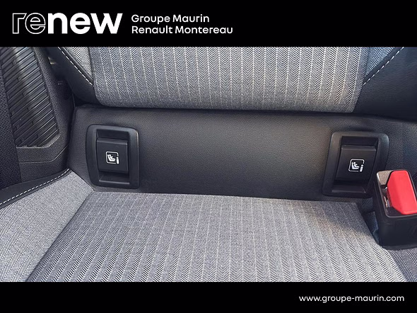 RENAULT Clio 1.6 E-Tech 145ch full hybrid Techno - Miniature 31