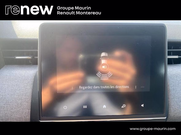 RENAULT Clio 1.6 E-Tech 145ch full hybrid Evolution - 24 - Miniature 24