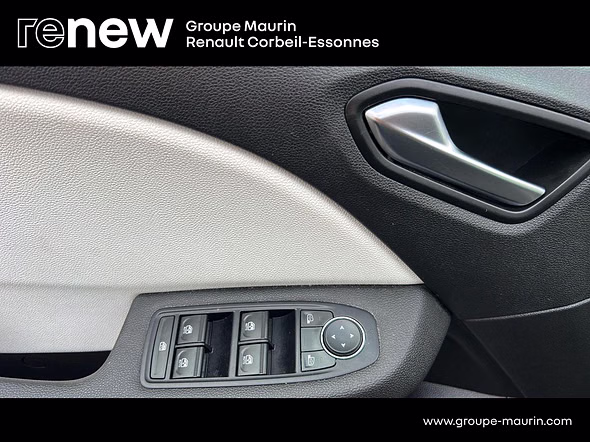 RENAULT Clio 1.6 E-Tech hybride 145ch Techno - Miniature 15