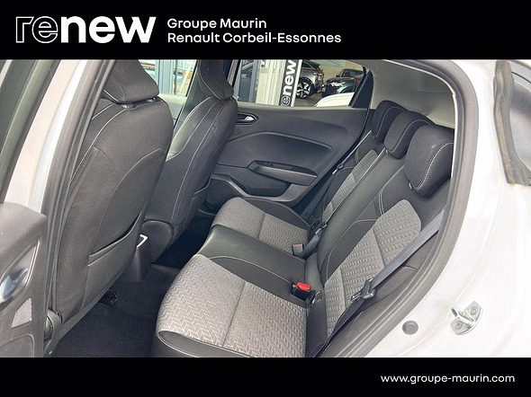RENAULT Clio 1.6 E-Tech hybride 145ch Evolution - Miniature 12