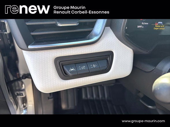 RENAULT Clio 1.6 E-Tech hybride 145ch Techno - Miniature 19