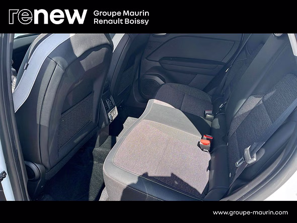 RENAULT Captur 1.6 E-Tech hybride 145ch Techno Fast Track - Miniature 12