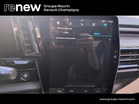 RENAULT Austral 1.2 E-Tech full hybrid 200ch Techno - Miniature 28