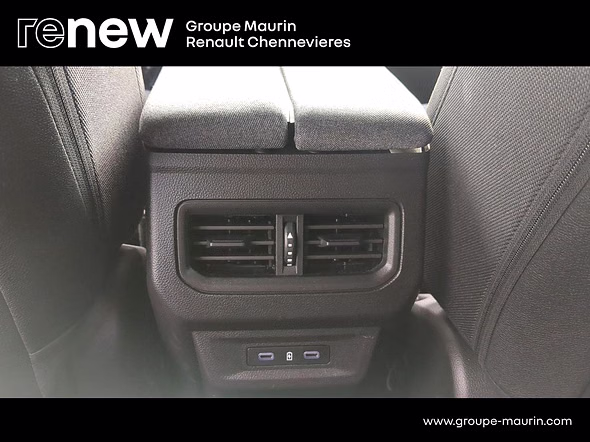 RENAULT Austral 1.2 E-Tech full hybrid 200ch Evolution - 26 - Miniature 12