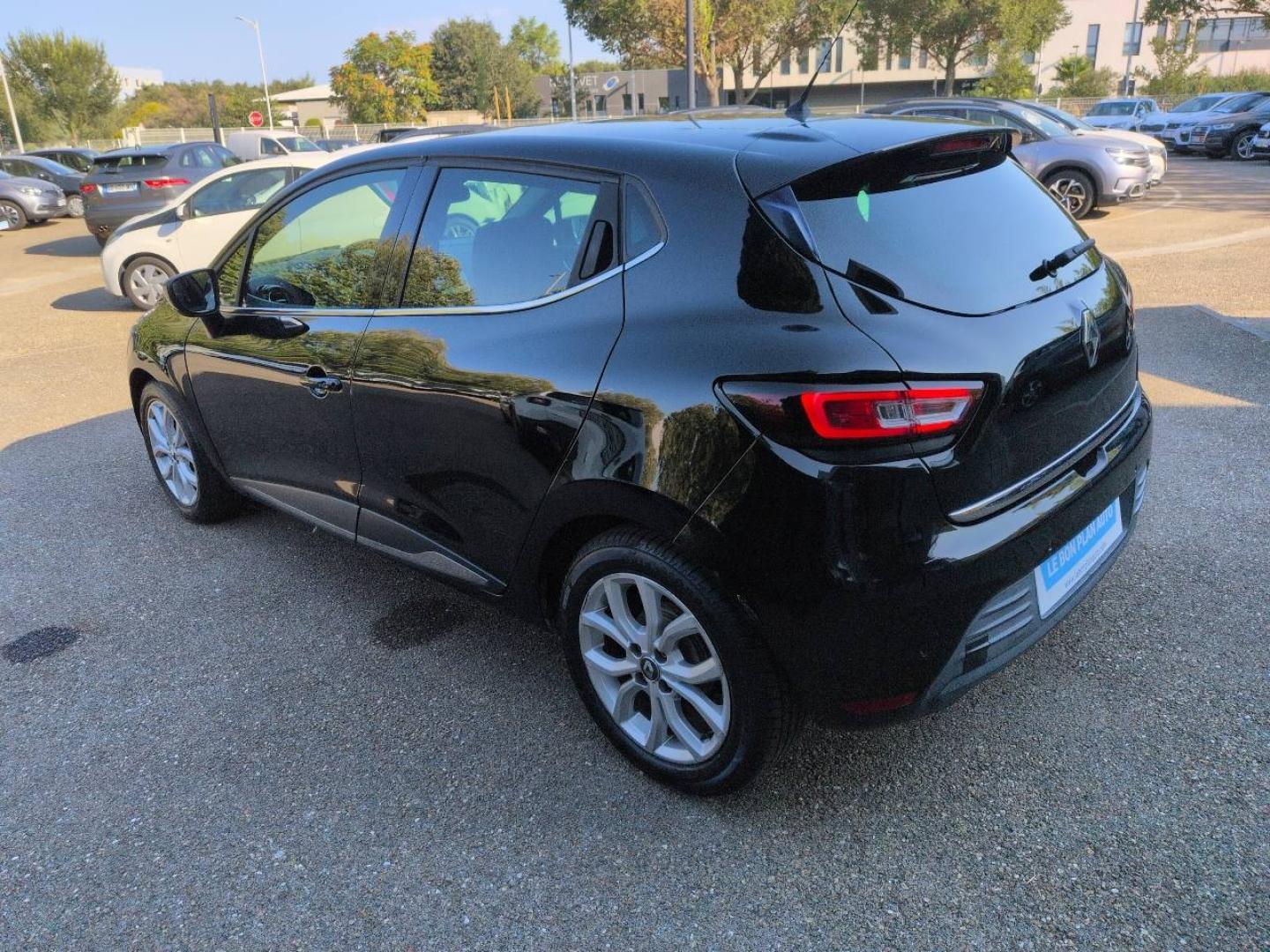 RENAULT Clio 1.5 dCi 90ch energy Limited 5p - Photo 2