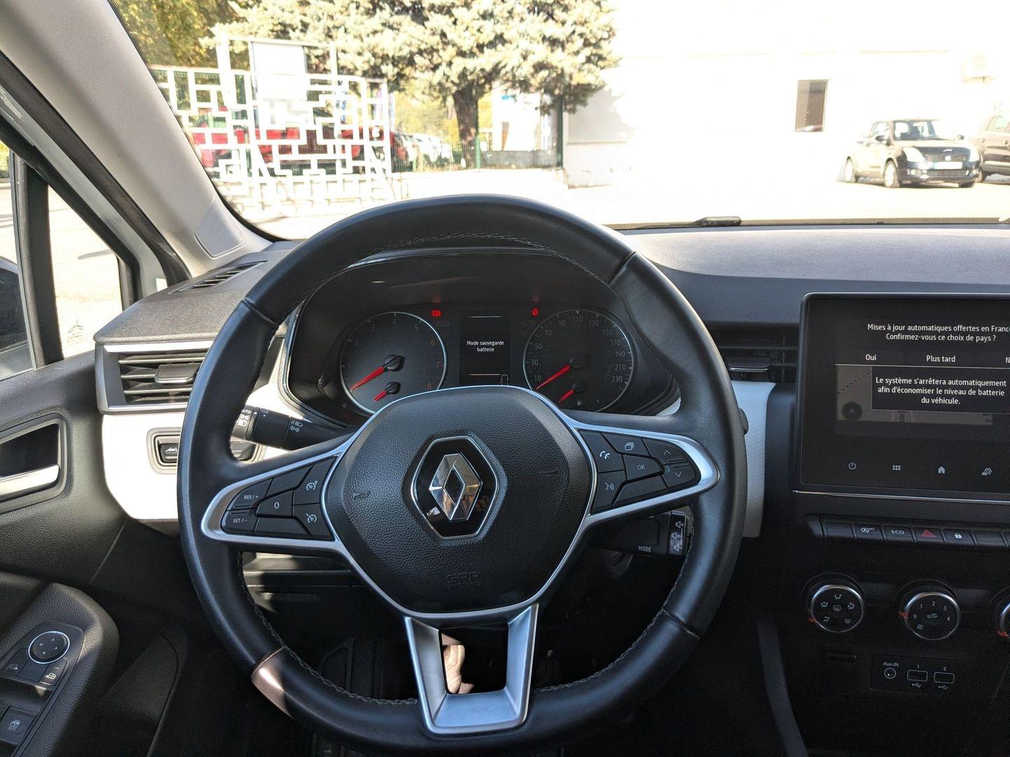 RENAULT Clio 1.0 TCe 100ch Evolution GPL - Photo 12