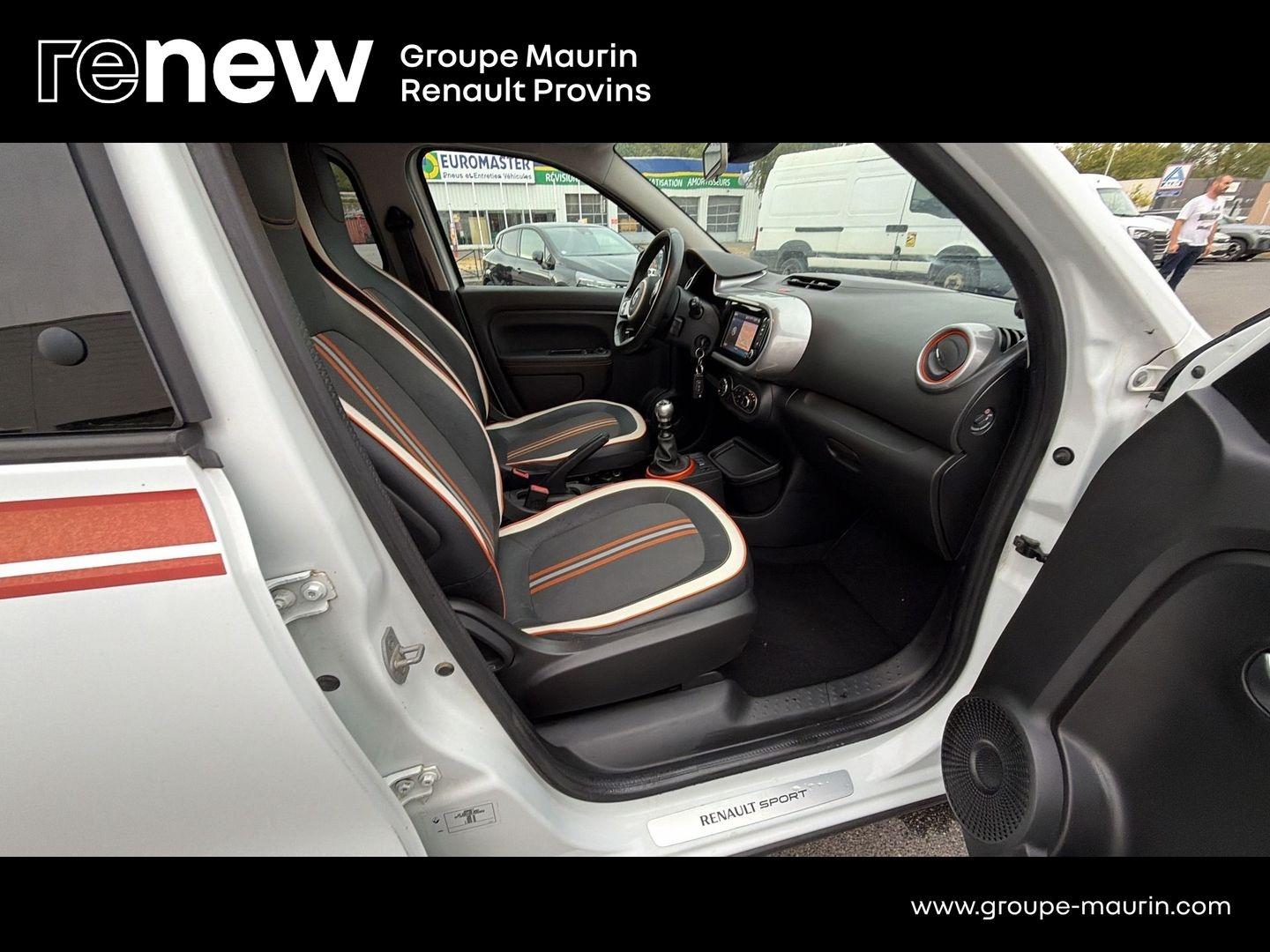 RENAULT Twingo 0.9 TCe 110ch GT - Photo 16