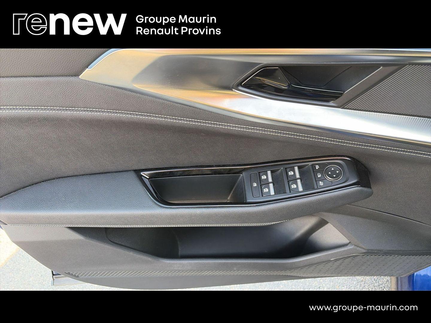 RENAULT Austral 1.2 E-Tech full hybrid 200ch Iconic - Photo 17