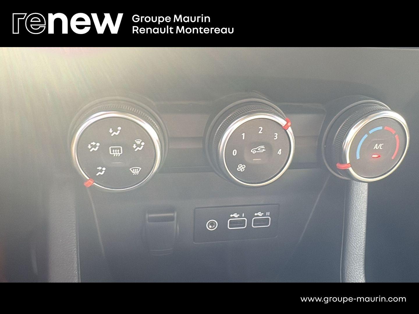 RENAULT Clio 1.0 TCe 100ch Evolution GPL - Photo 30