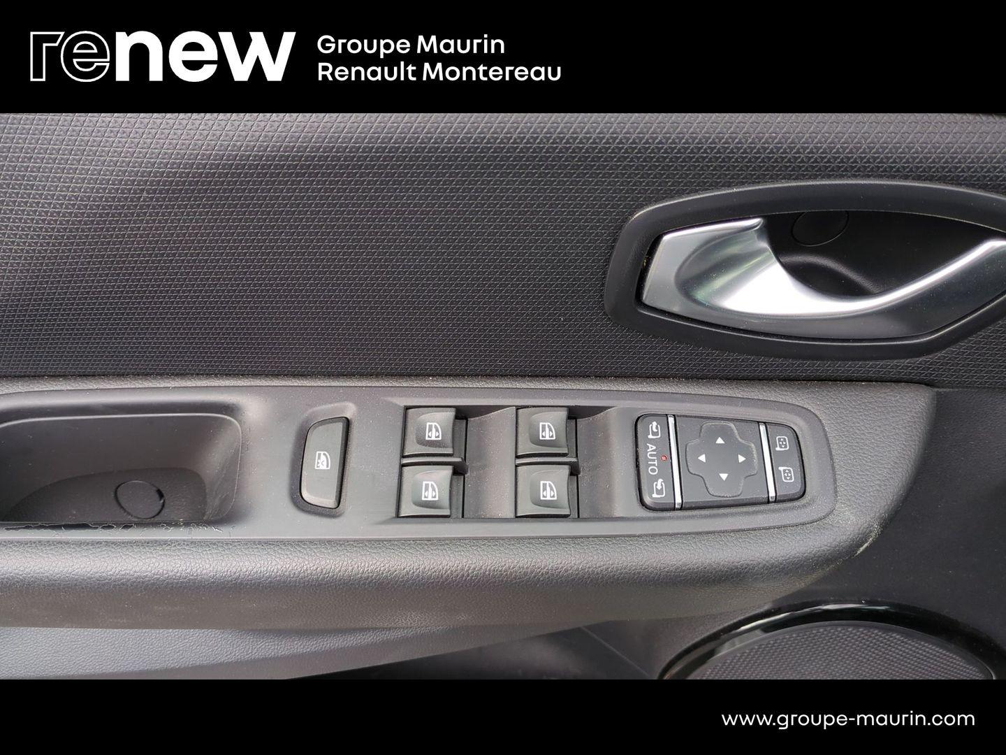 RENAULT Clio 1.2 TCe 120ch energy Intens EDC 5p - Photo 20
