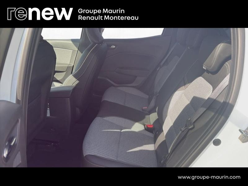 RENAULT Clio 1.6 E-Tech 145ch full hybrid Techno - 24 - Photo 13