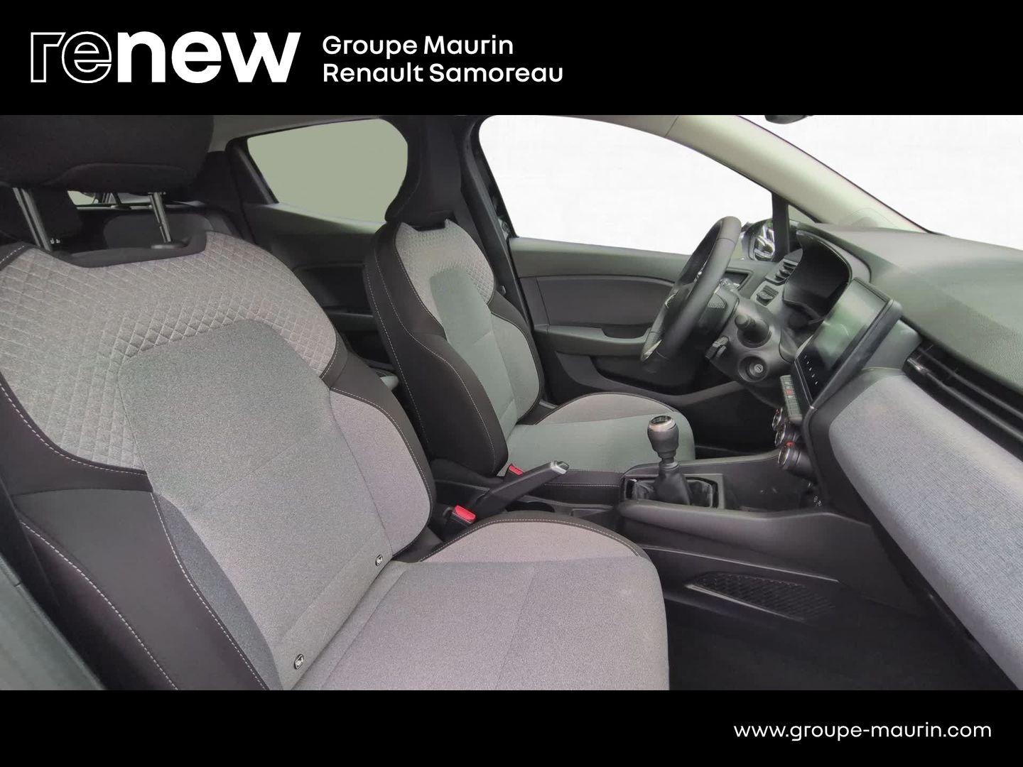 RENAULT Clio 1.5 dCi 100ch Evolution - 25 - Photo 24