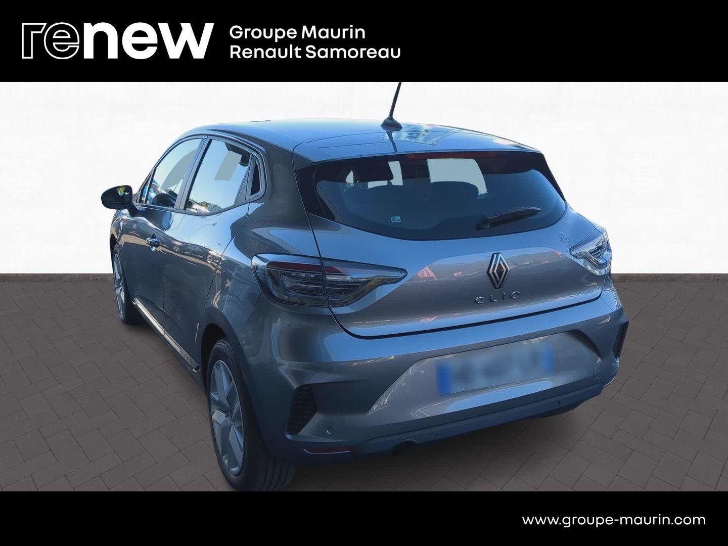 RENAULT Clio 1.5 dCi 100ch Evolution - 25 - Photo 4