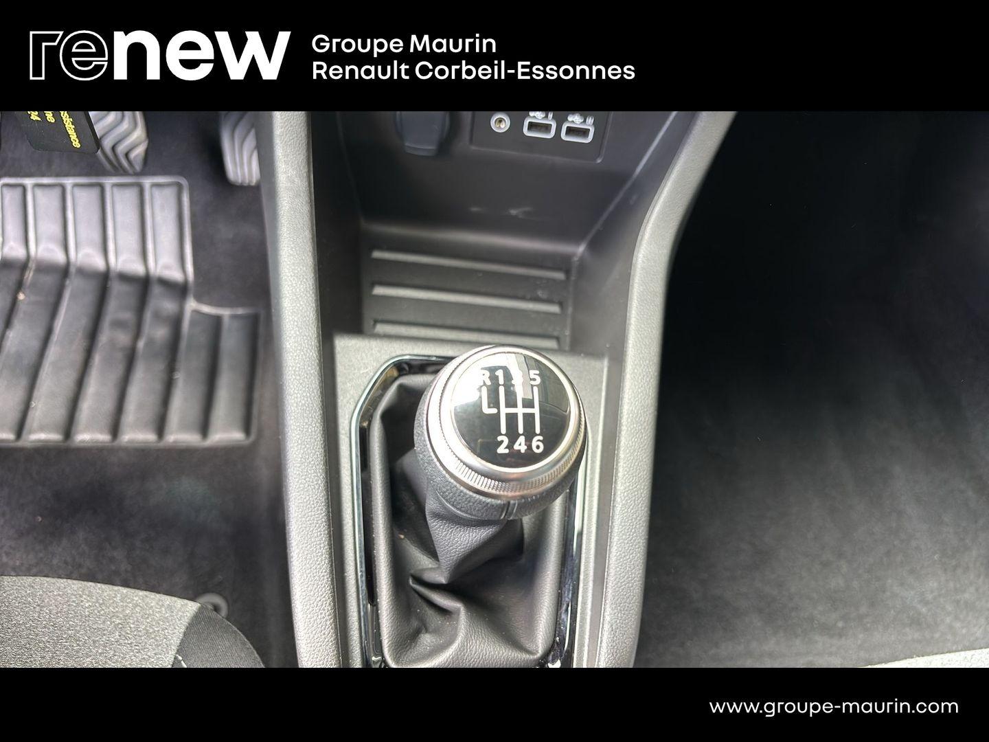 RENAULT Clio 1.5 dCi 100ch Evolution - 25 - Photo 21