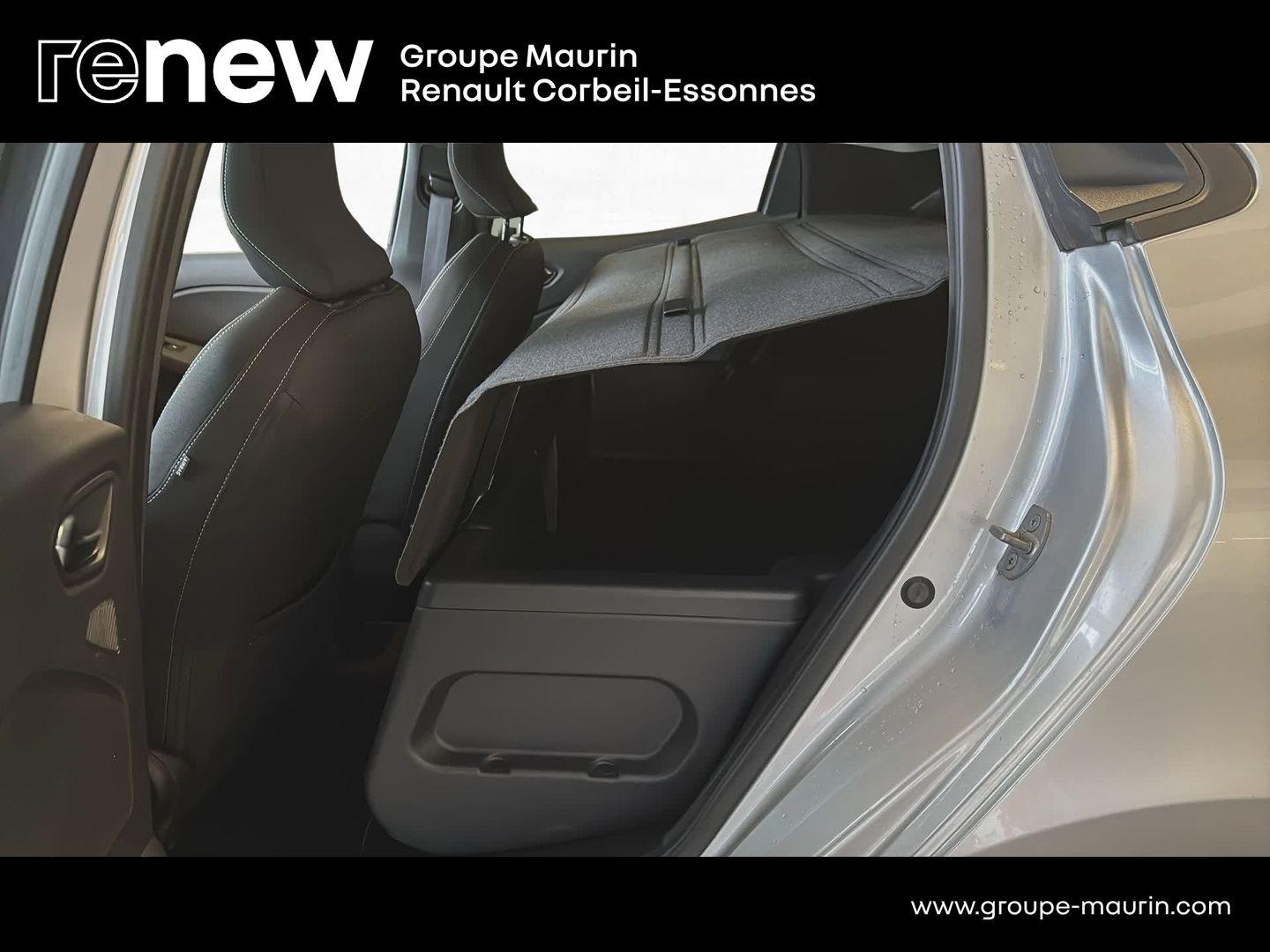RENAULT Clio Réversible 1.6 E-Tech full hybrid 145 Evolution - Photo 11