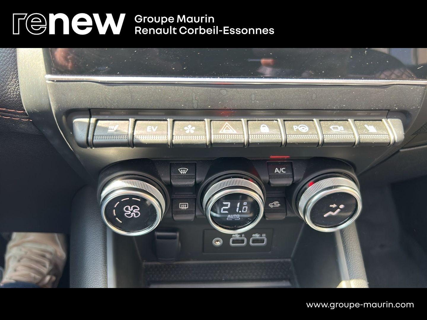 RENAULT Captur 1.6 E-Tech hybride 145ch Iconic - Photo 23