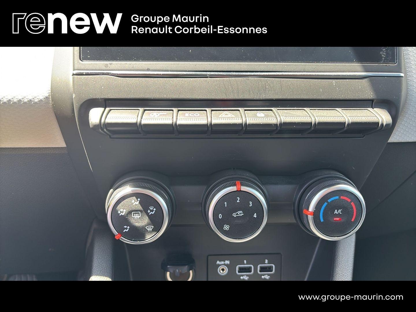 RENAULT Clio 1.0 TCe 90ch Evolution - Photo 27