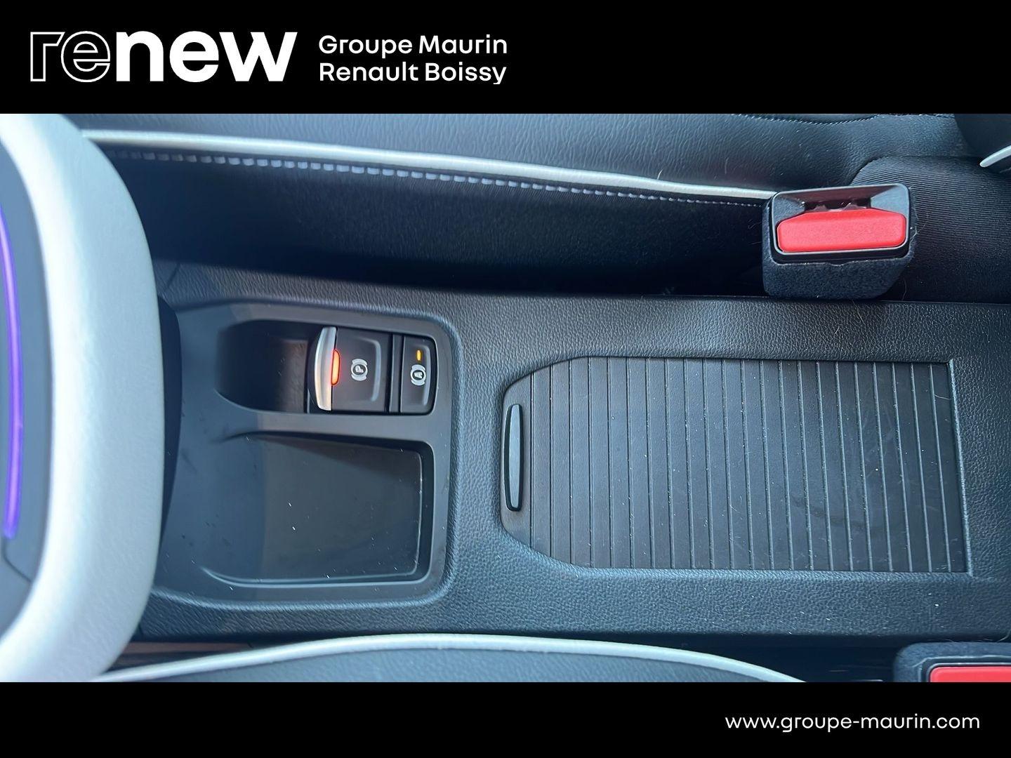 RENAULT Clio 1.6 E-Tech hybride 145ch Techno - Photo 31