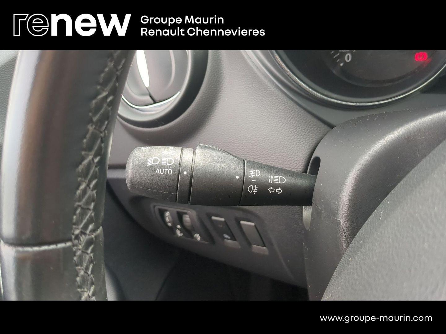 RENAULT Captur 0.9 TCe 90ch energy Intens Euro6c - Photo 19