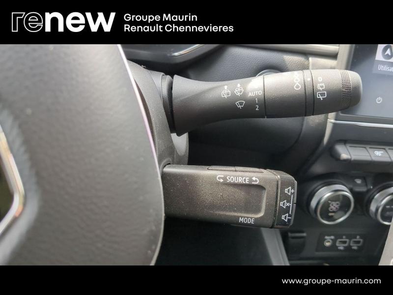 RENAULT Captur 1.3 TCe 140ch FAP Intens EDC -21 - Photo 34
