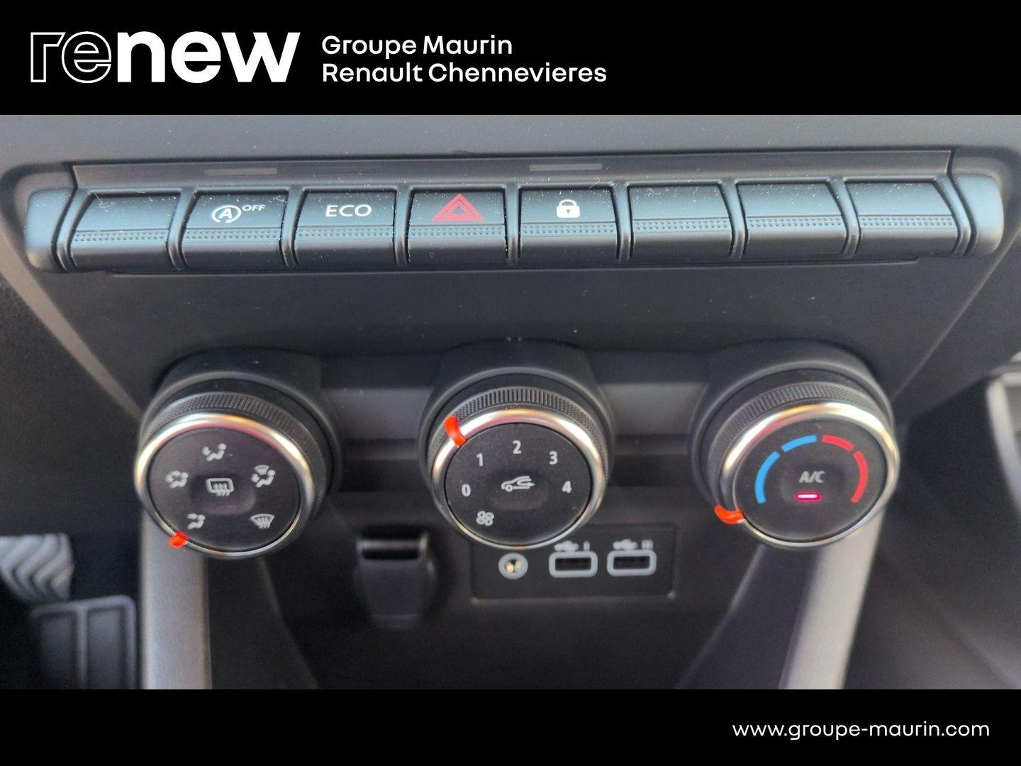 RENAULT Clio 1.0 TCe 90ch Evolution - 24 - Photo 32