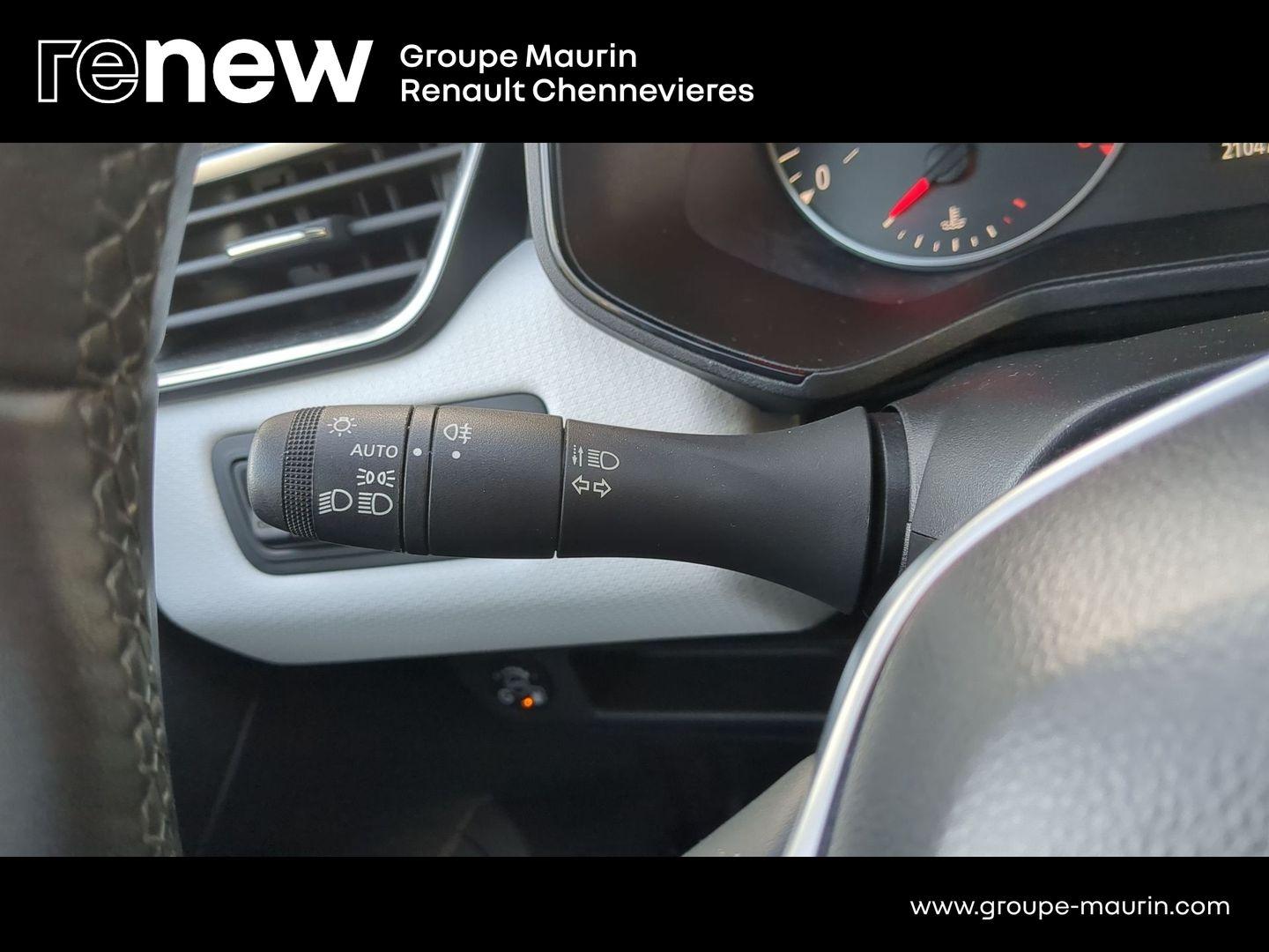 RENAULT Clio 1.0 TCe 100ch Evolution GPL - Photo 16